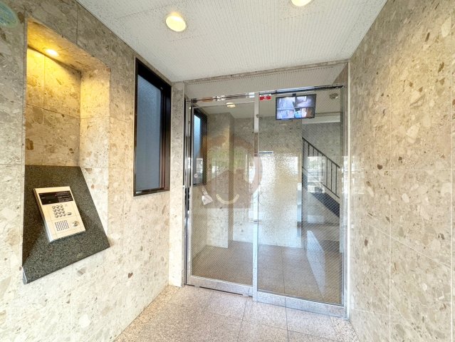 地下鉄長堀鶴見緑地線 西長堀駅 徒歩3分 10階建 築25年の外観写真