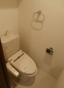 HF西新宿レジデンスEASTのトイレ写真