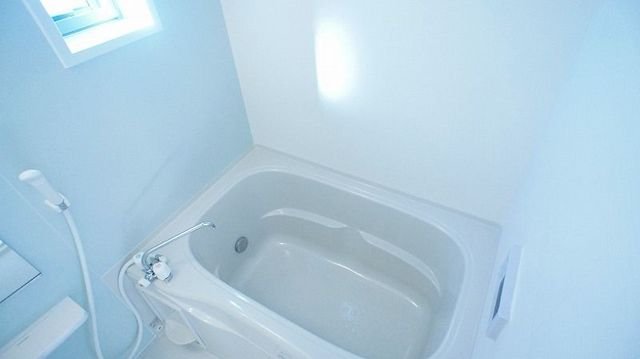 ＪＲ高崎線 深谷駅 徒歩23分 3階建 築11年の風呂写真