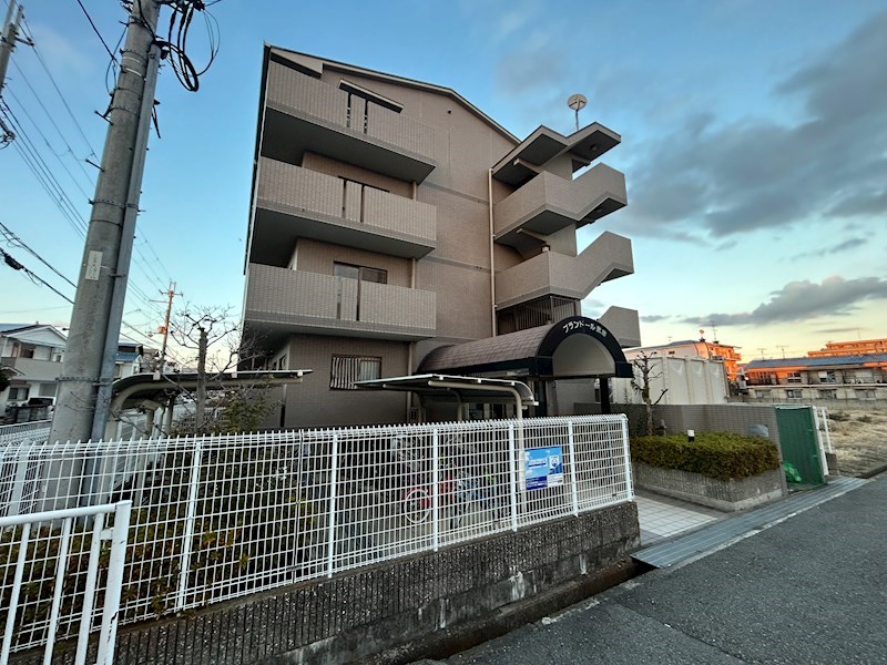 プランドール武庫の外観写真