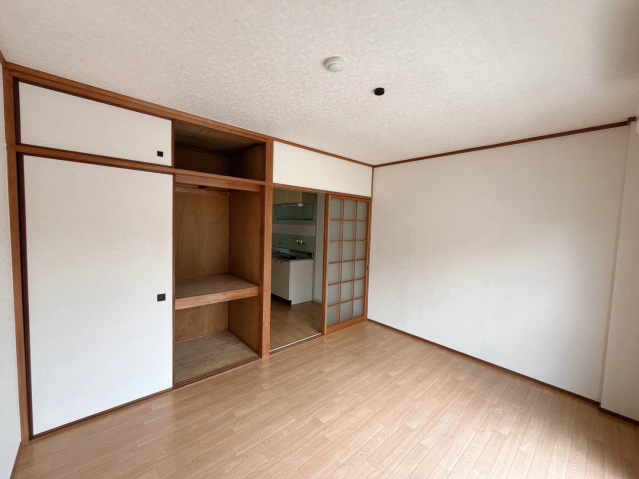 屋代ハイツ田中の居間写真