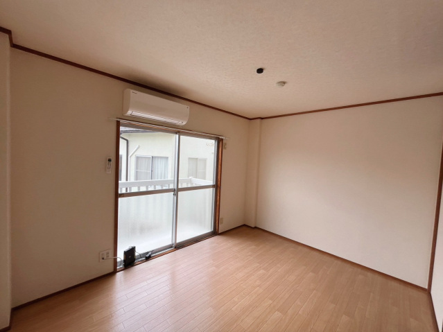 屋代ハイツ田中の居間写真