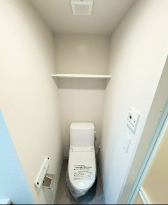 東武伊勢崎線 梅島駅 徒歩10分 5階建 築2年のトイレ写真