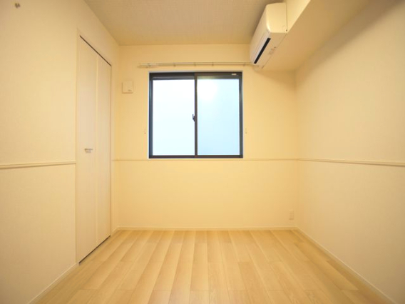 その他部屋・スペース　清潔感のあるきれいな洋間です♪