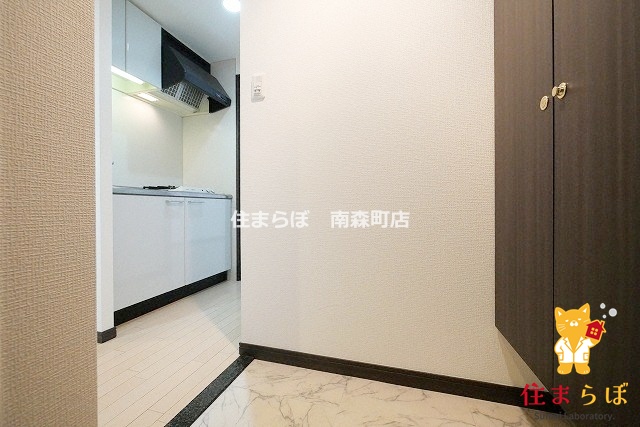地下鉄長堀鶴見緑地線 松屋町駅 徒歩3分 13階建 築21年の玄関写真
