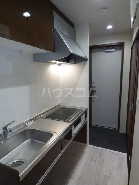 セレーヌ仲町台Bの玄関写真