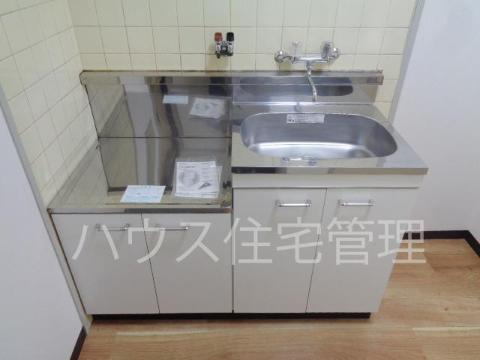 ＪＲ東海道本線 摂津富田駅 徒歩17分 3階建 築40年のキッチン写真