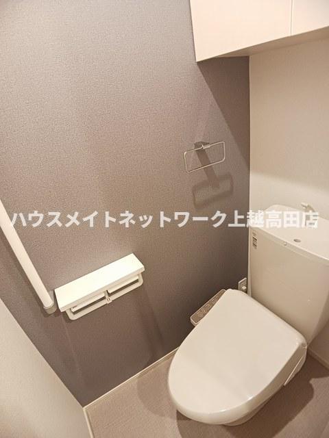 トイレ　温水洗浄暖房便座