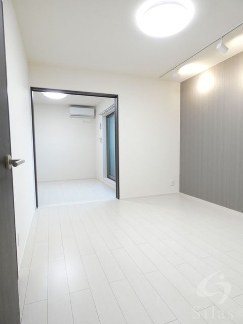 ＪＲ片町線 星田駅 徒歩4分 3階建 築8年の居間写真