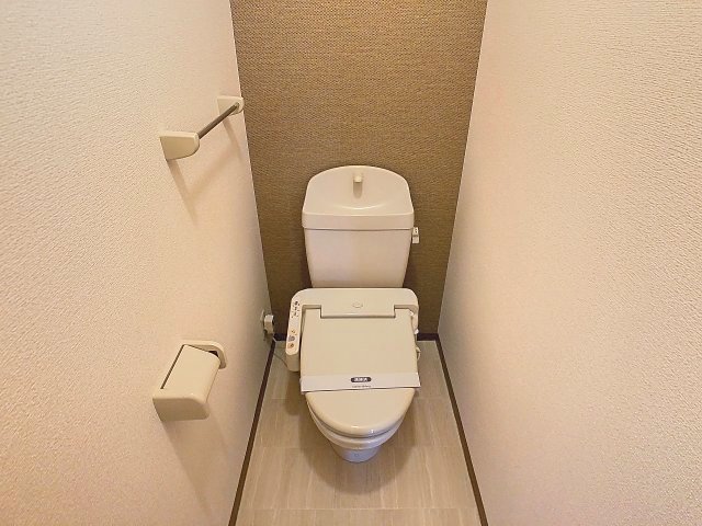 コートドール海老ノ丸 B棟のトイレ写真