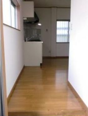 サンハイム中野の居間写真