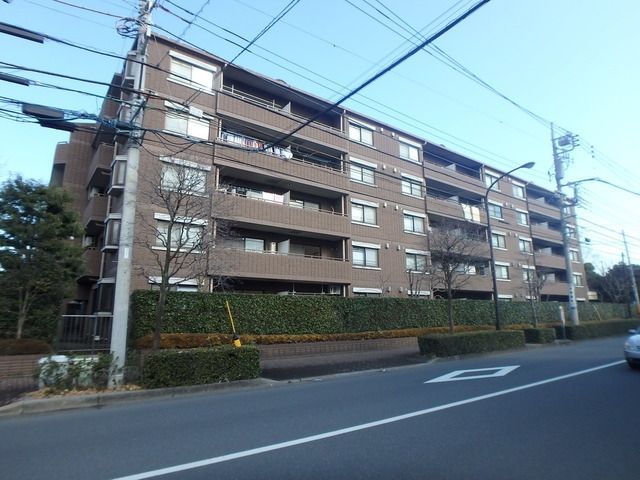 建物外観　★南向き日当たり良好★