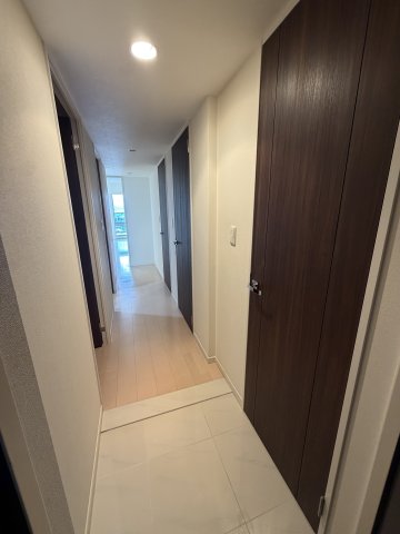 玄関　玄関／シューズクローゼットあり