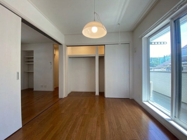 収納　（別タイプ参考写真）ブレーメンハウス　荒川区東日暮里３