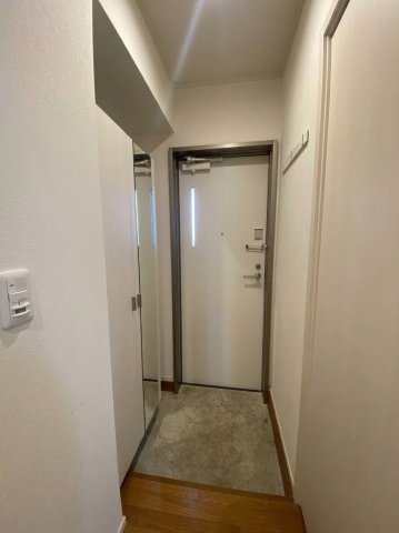 玄関　（別タイプ参考写真）ブレーメンハウス　荒川区東日暮里３