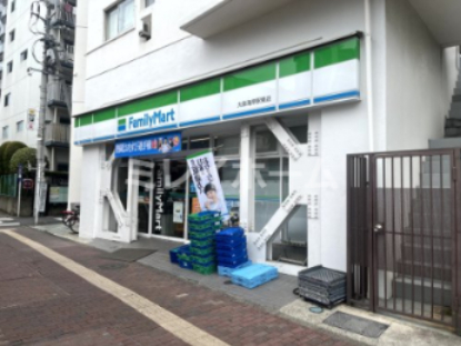 コンビニ　ファミリーマート 大森海岸駅東店（コンビニ）まで249m