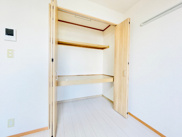 収納　同一建物内２０２号室内装写真転載