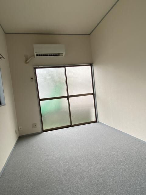 小田急線 千歳船橋駅 徒歩8分 2階建 築42年の居間写真
