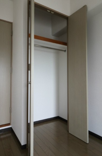 収納　写真は反転しております