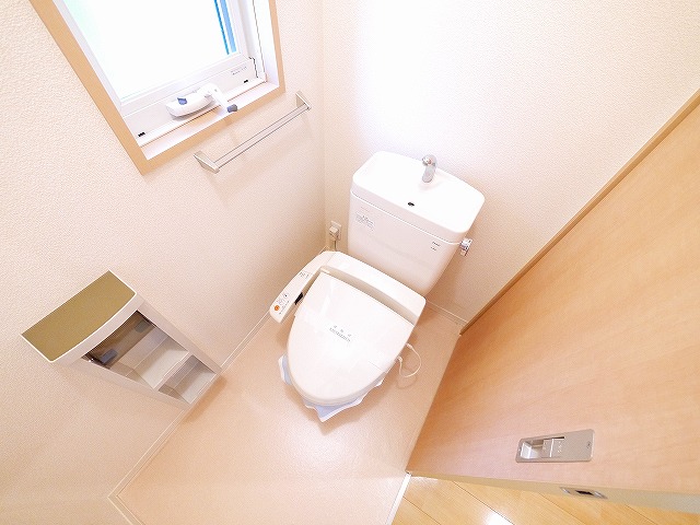 トイレ　落ち着いたトイレです