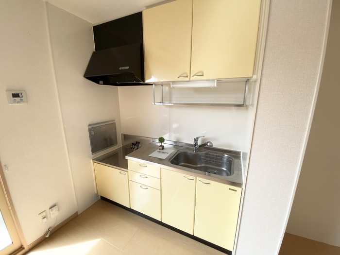 キッチン　※同タイプの部屋写真です