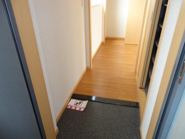 Maison Tの玄関写真