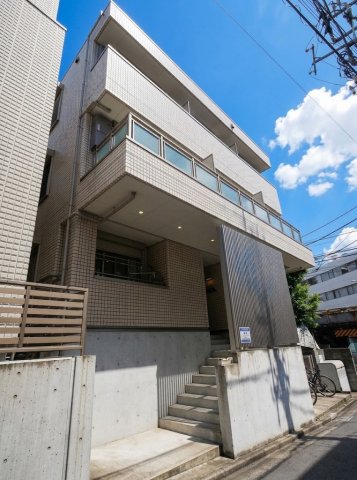 ＪＲ山手線 代々木駅 徒歩6分 築17年