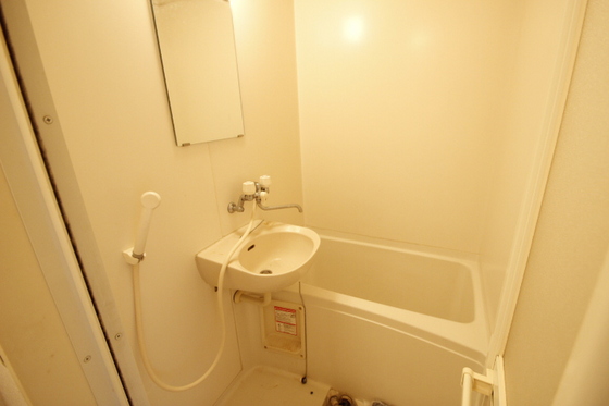 洗面設備　※別部屋の写真です