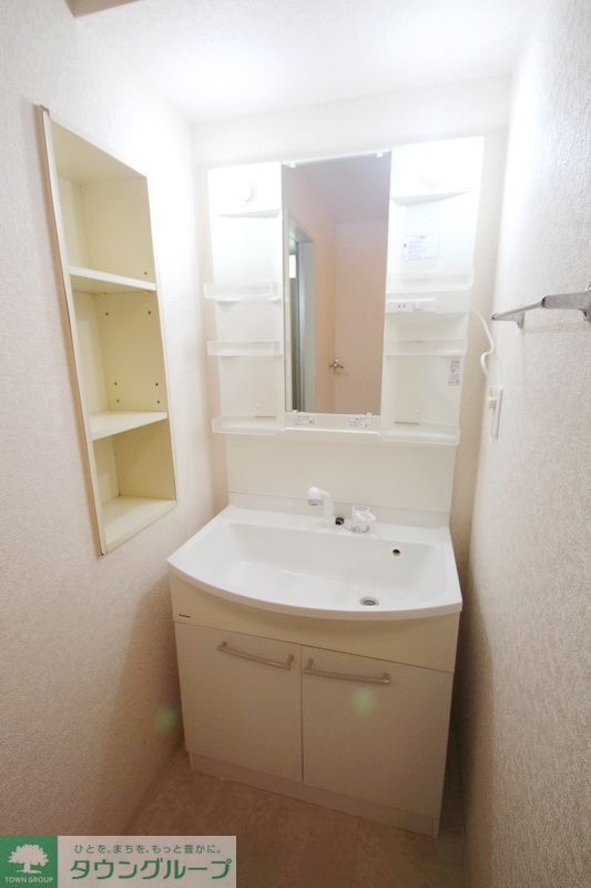 洗面設備　同物件別部屋写真