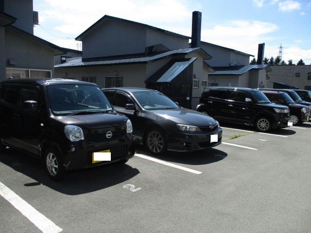 駐車場　駐車場