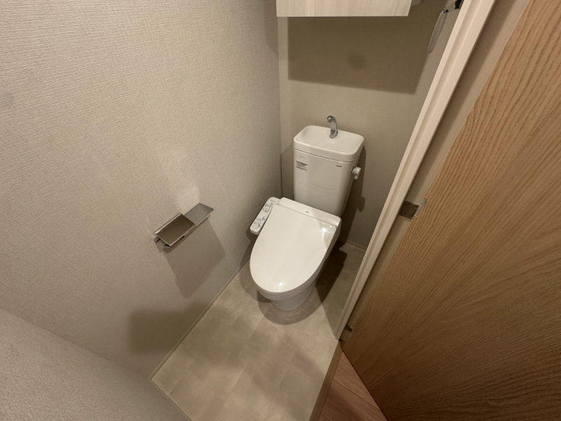 トイレ　別部屋の写真