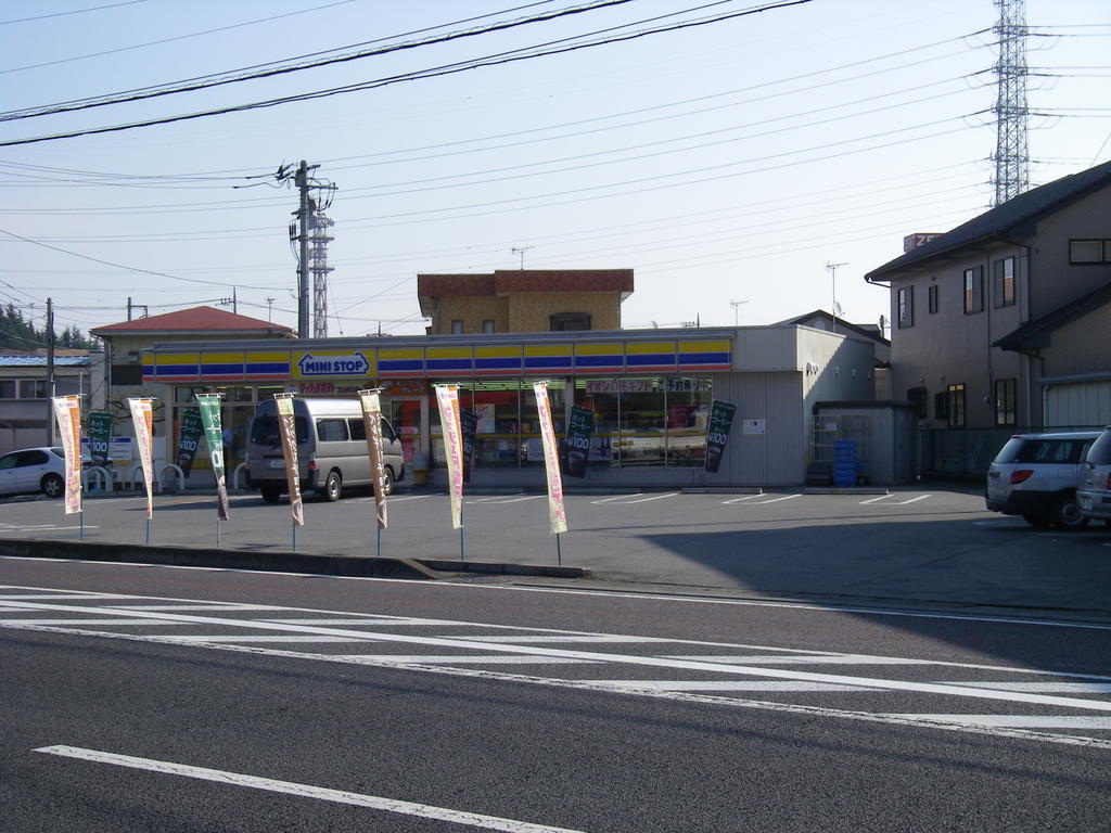 飲食店　焼肉キング（飲食店）まで471m