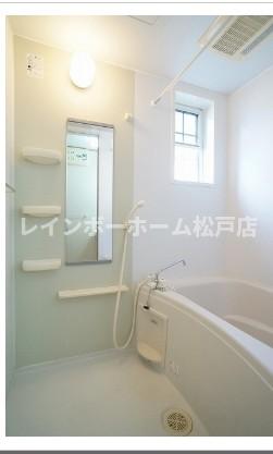 バス・シャワールーム　日々の暮らしに欠かせないお風呂です