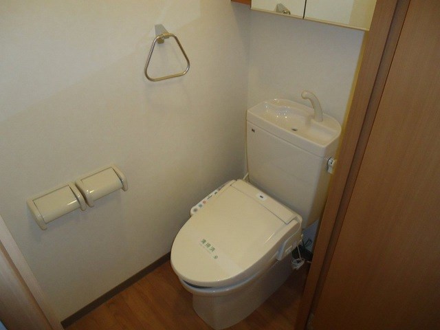 トイレ　お問い合わせは048-772-8202
