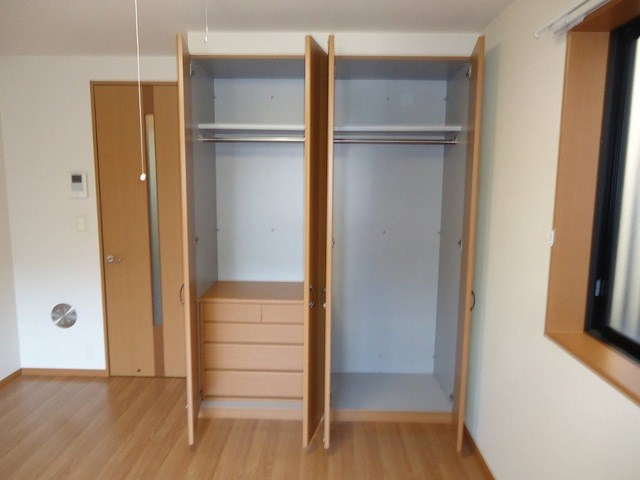 収納　お問い合わせは048-772-8202
