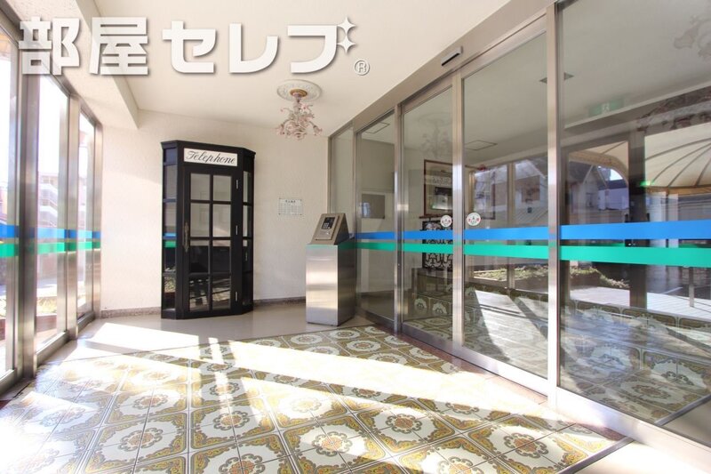 ロビー