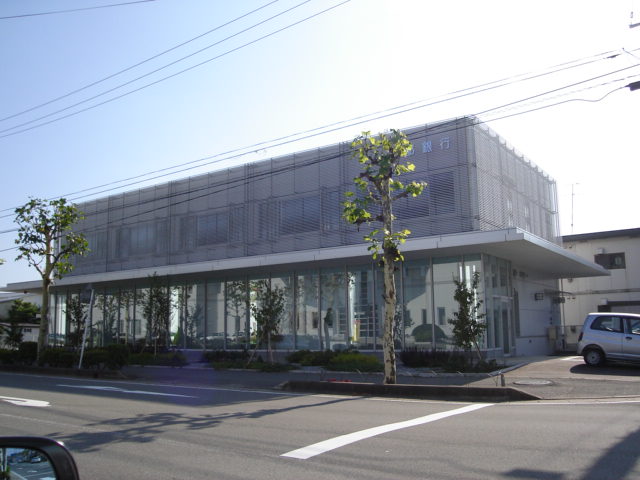 銀行　北都銀行秋田西支店（銀行）まで639m