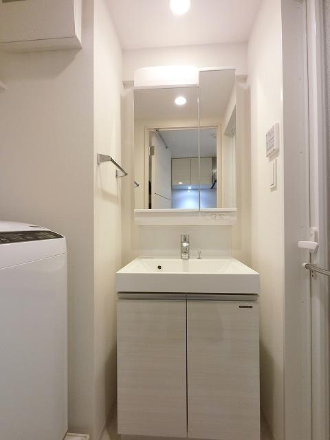 洗面設備　独立洗面化粧台