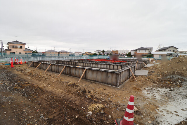 【筑西市下中山のアパートの建物外観】