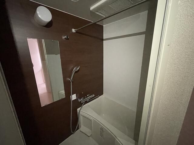 バス・シャワールーム　別部屋参考画像