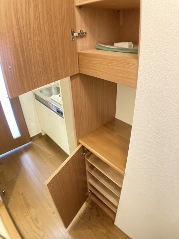 【横浜市西区桜木町のマンションの収納】