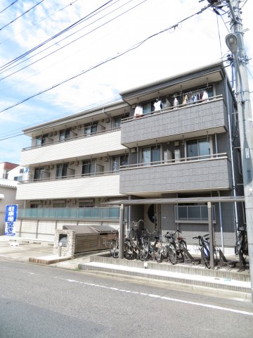 【サンレジデンス東小松川の建物外観】