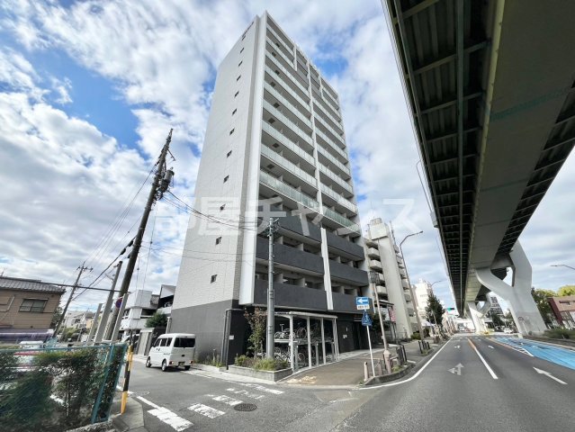 名古屋市北区清水のマンションの建物外観