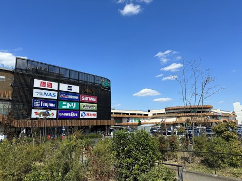 【八王子市東浅川町のアパートのショッピングセンター】