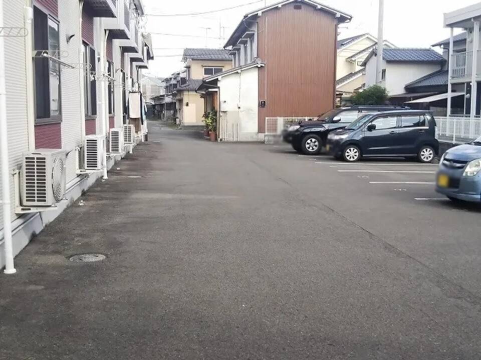 駐車場　駐車場
