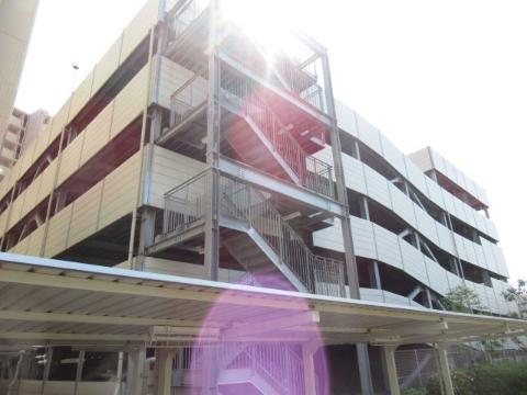 ロジュマン茨木　その他共有部分　立体駐車場