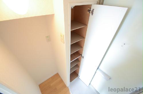 収納　実際と異なる場合がございます。