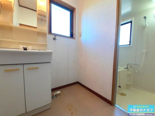 洗面設備　※過去の室内写真のため現況と異なる場合があります