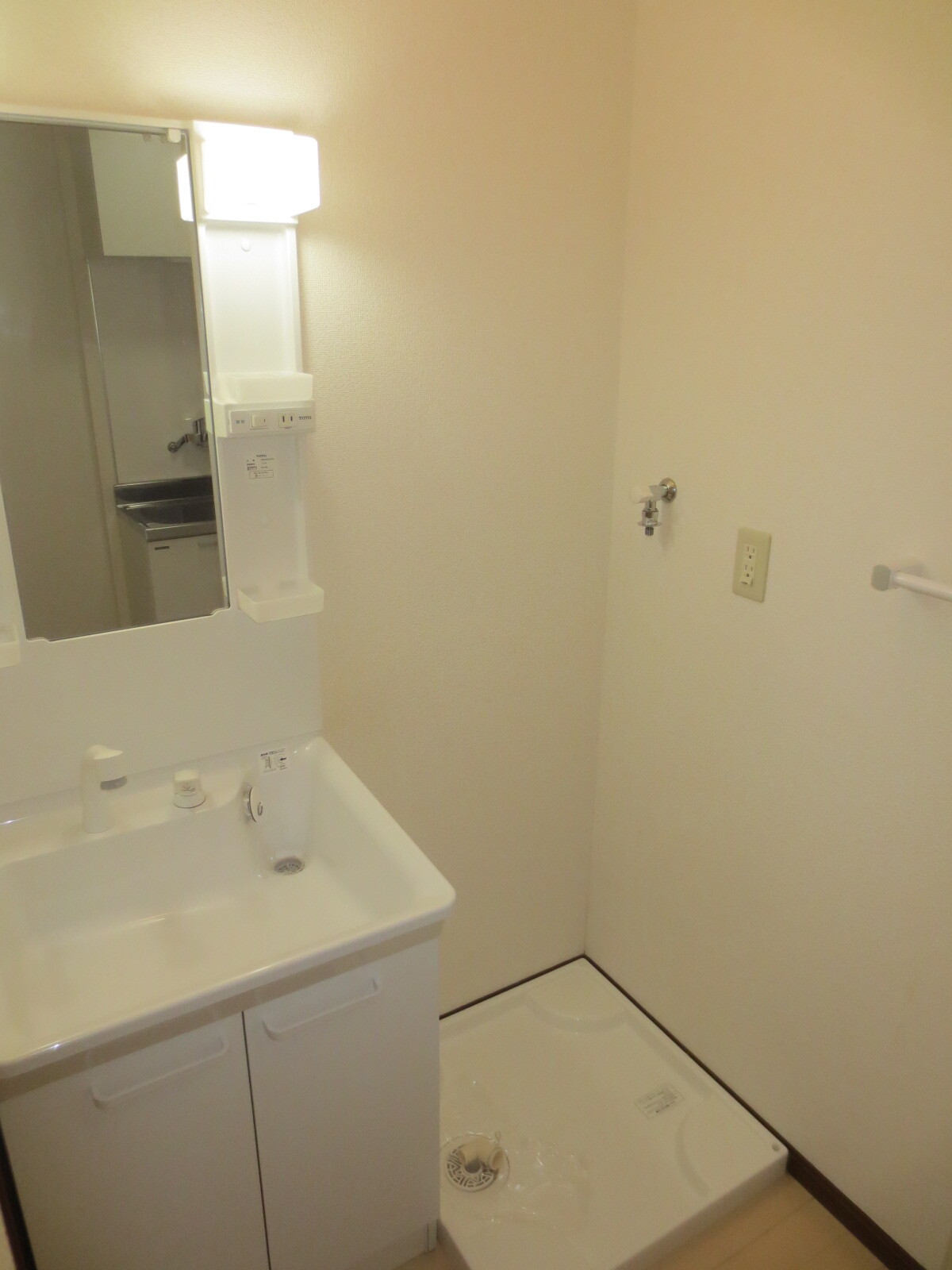 洗面設備　ネット無料オール電化アパート！敷金礼金０円！