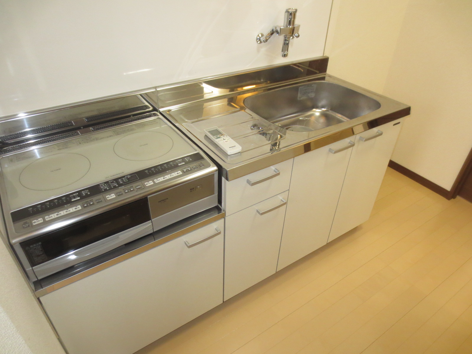 キッチン　ネット無料オール電化アパート！敷金礼金０円！